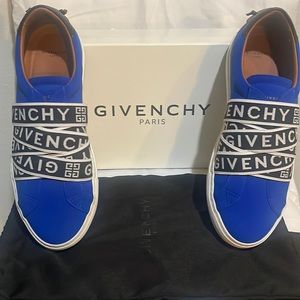 GIVENCHY- Blue/Black